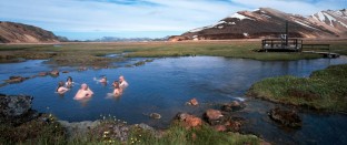 people bathing in Landmannalaugar